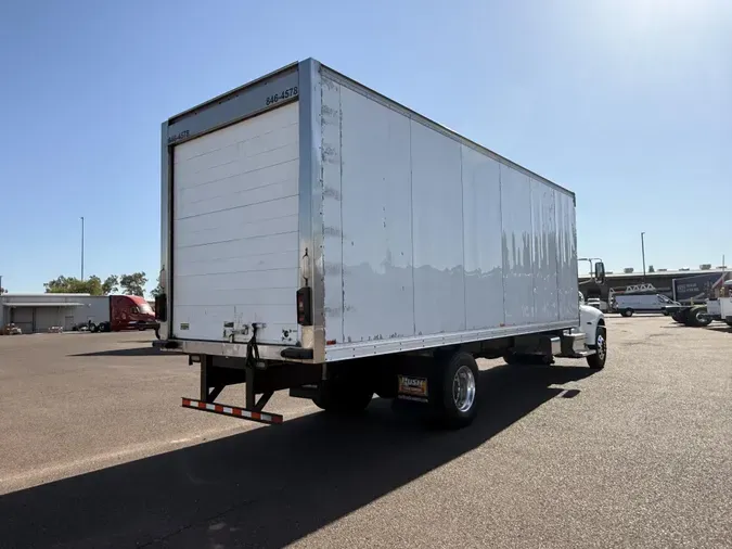 2020 Peterbilt 337
