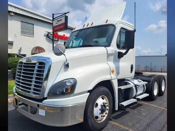 2020 FREIGHTLINER/MERCEDES CASCADIA 125557372e6a1603e242b70feb5ddab1692