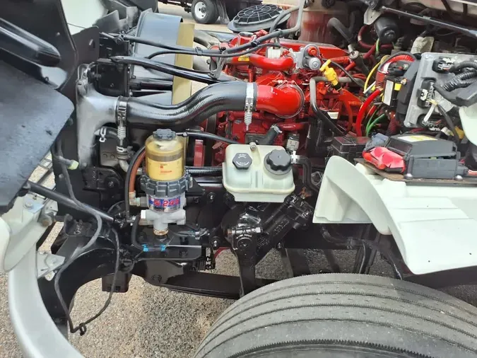 2019 FREIGHTLINER/MERCEDES M2 106