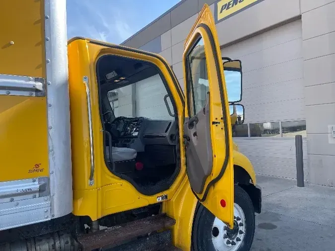 2019 Freightliner M2