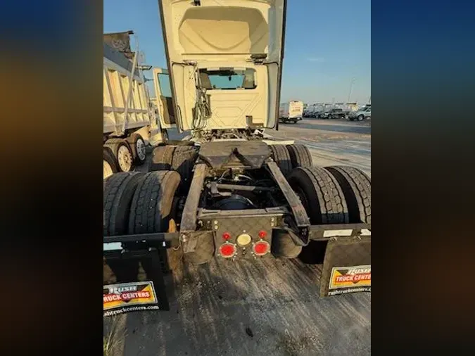 2020 International LT625