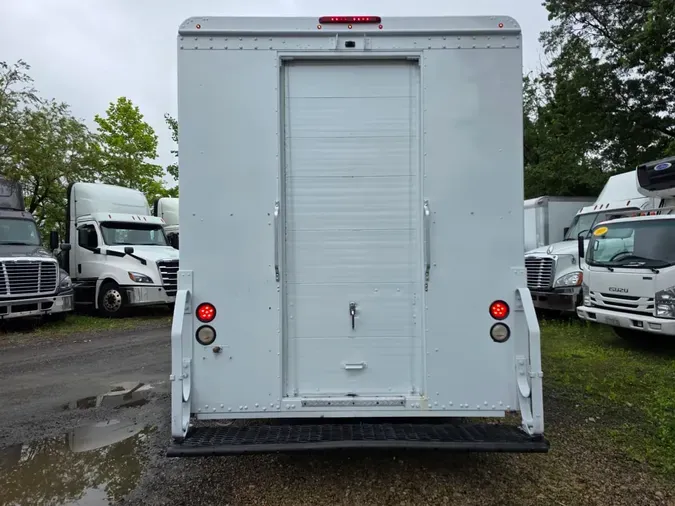 2017 FRTLR CUSTOM CHASSIS CORP MT55
