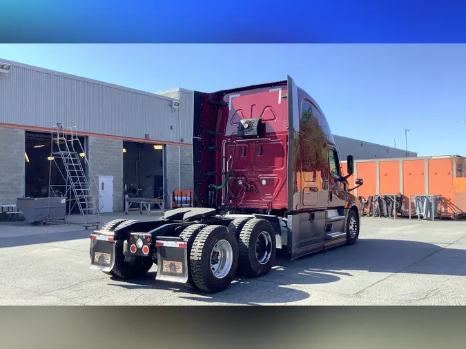 2023 Freightliner Cascadia