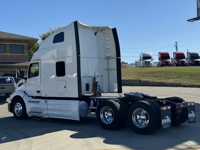 2023 PETERBILT 579