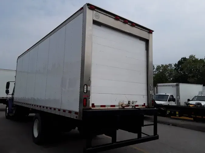 2016 FREIGHTLINER M2 106