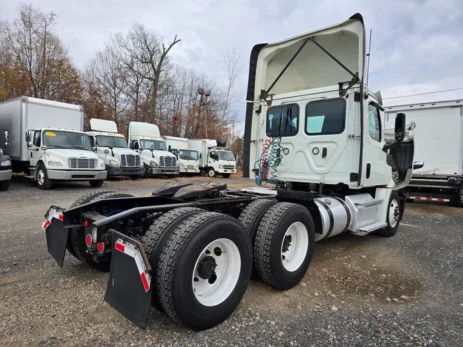 2019 FREIGHTLINER/MERCEDES NEW CASCADIA PX12664