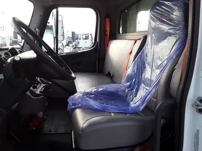 2020 FREIGHTLINER/MERCEDES M2 106