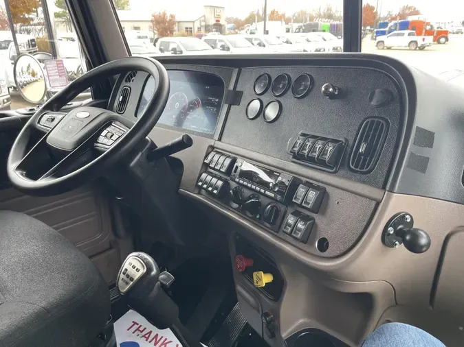 2023 Peterbilt 389558c5d3ee3dc48cd5afd8d11d722d1f8