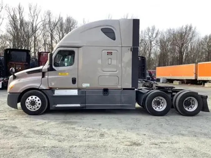 2020 Freightliner Cascadia