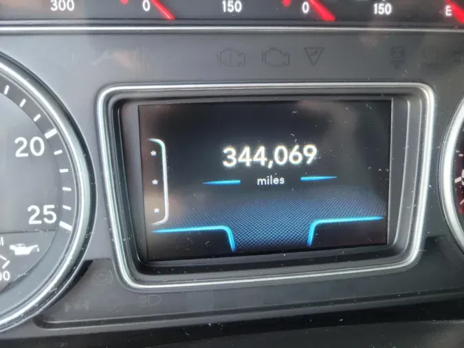 2023 International LT625