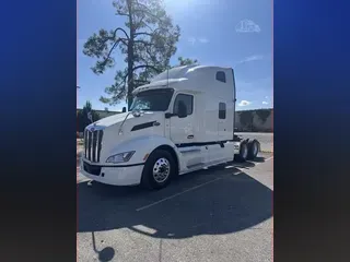 2023 PETERBILT 579