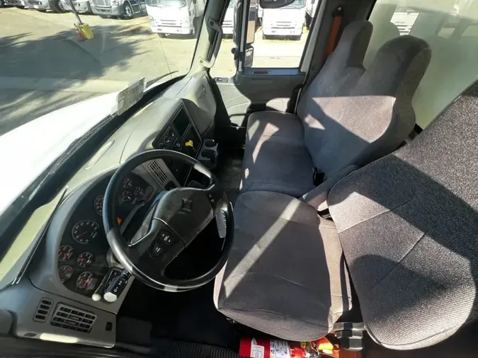 2019 NAVISTAR INTERNATIONAL 4300