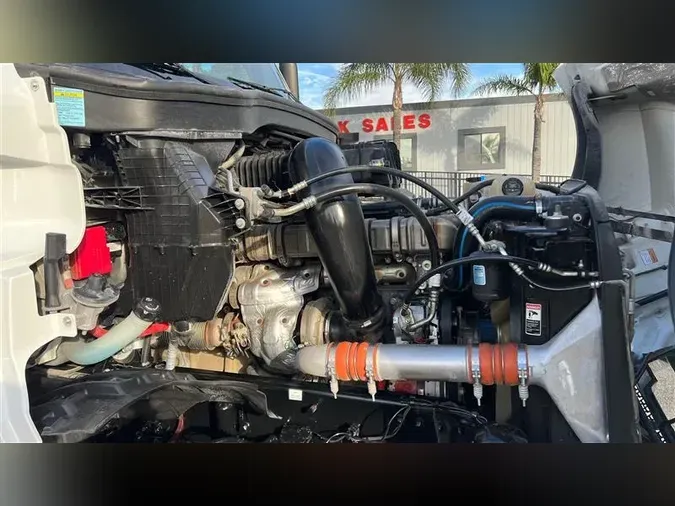 2020 FREIGHTLINER CA126