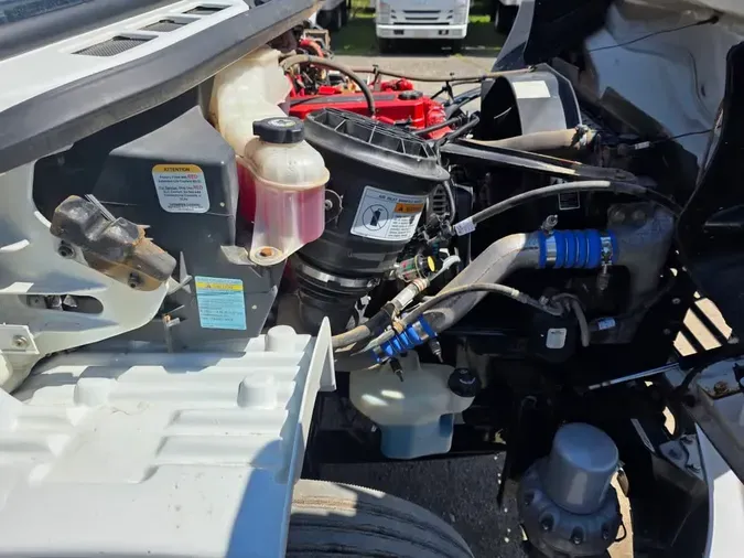 2016 FREIGHTLINER/MERCEDES M2 106