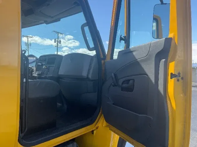 2019 International 4300