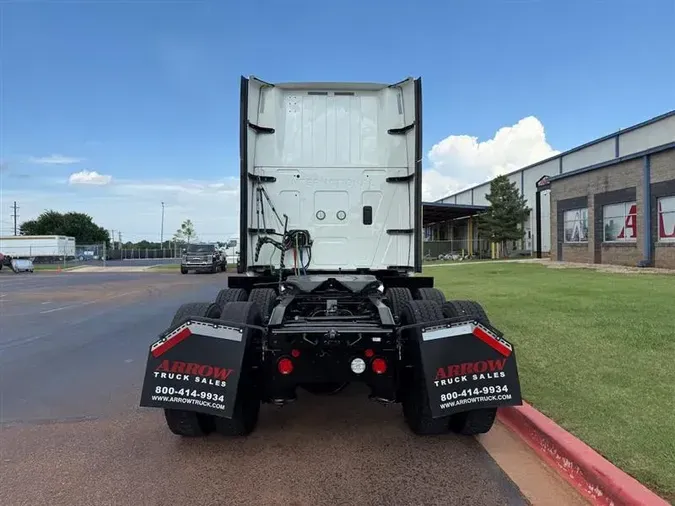 2022 INTERNATIONAL LT625