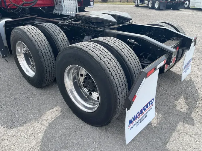 2020 FREIGHTLINER CASCADIA 126