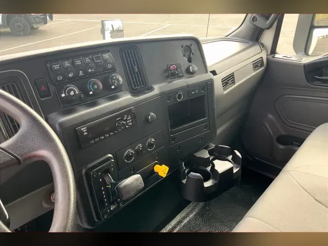 2020 INT MV607