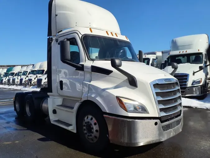 2019 FREIGHTLINER/MERCEDES NEW CASCADIA 116
