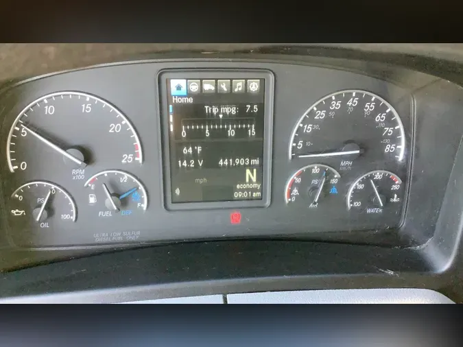2022 Freightliner Cascadia 126