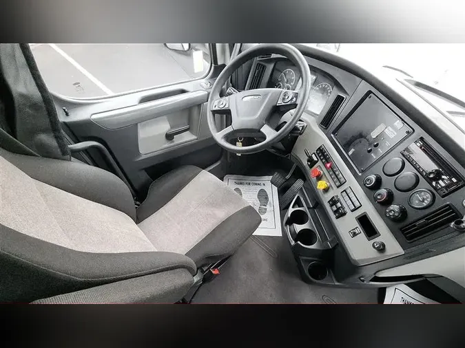 2020 FREIGHTLINER CA126