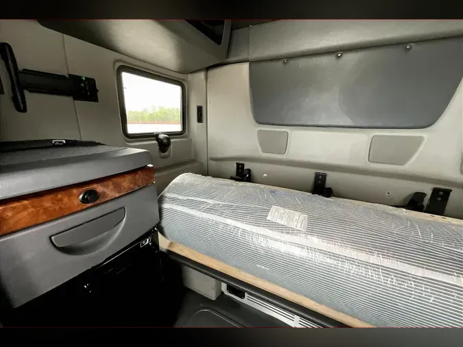 2021 INT LT625 6x4