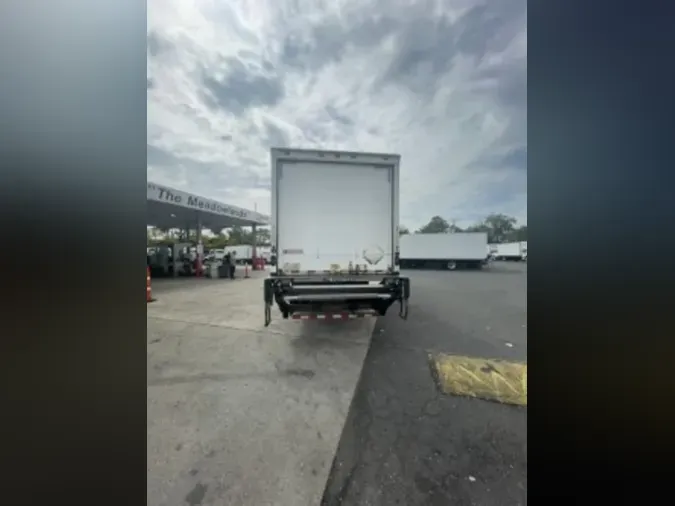 2019 FREIGHTLINER/MERCEDES M2 106
