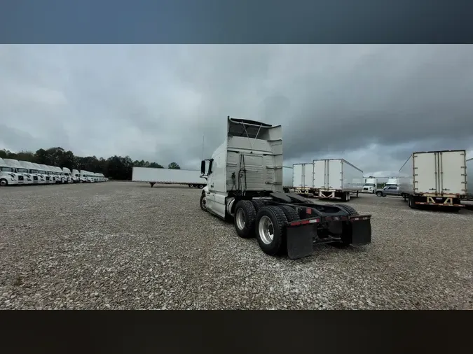 2019 Volvo VNL 740