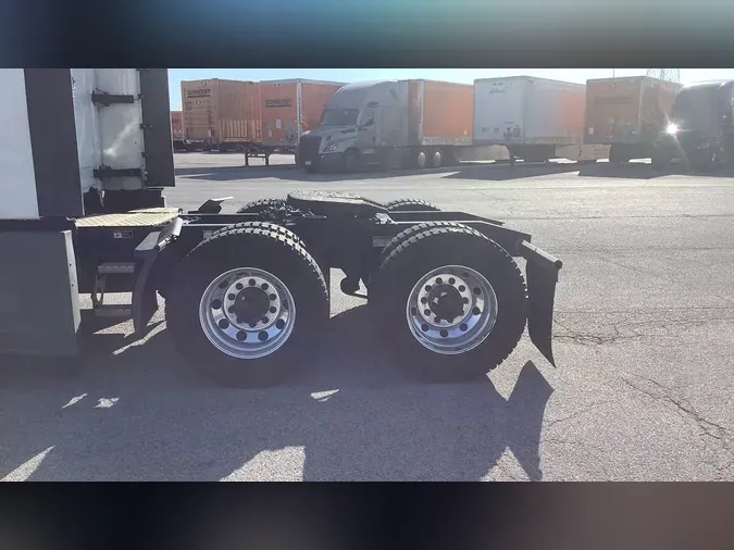 2023 Freightliner Cascadia 126