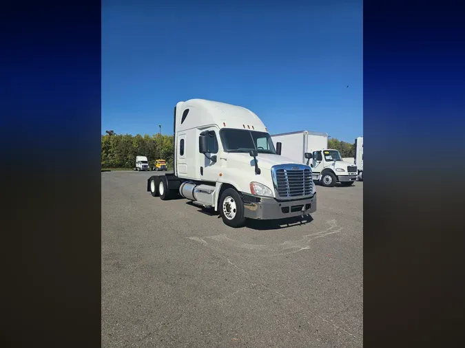 2020 FREIGHTLINER/MERCEDES CASCADIA 125