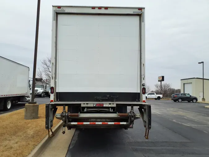 2018 FREIGHTLINER/MERCEDES M2 106