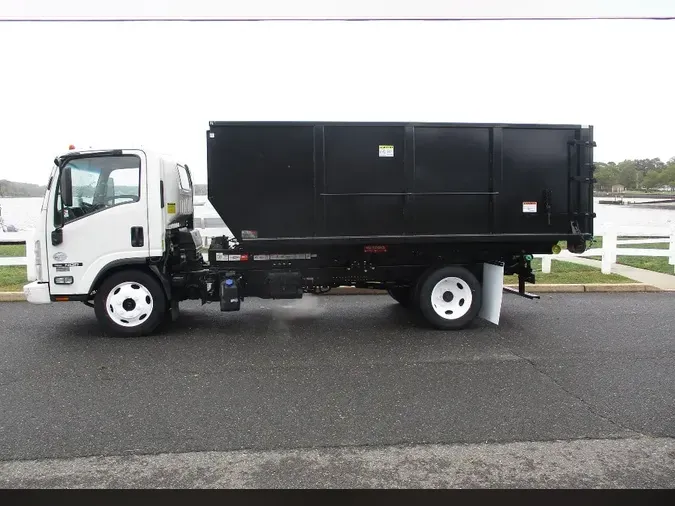 2016 ISUZU NQR