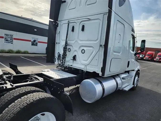 2023 FREIGHTLINER CA12655b4c2483c4afcfcc8d9f88e1faea42c