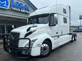 2022 VOLVO VNL64T860