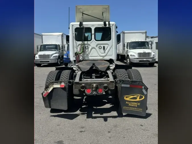 2020 FREIGHTLINER/MERCEDES NEW CASCADIA 11655c432a0381efeda866c6ea44309caa0