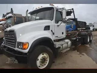 2006 MACK GRANITE CV713