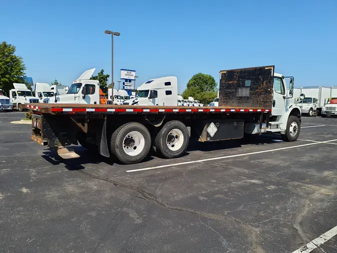 2016 FREIGHTLINER/MERCEDES M2 106