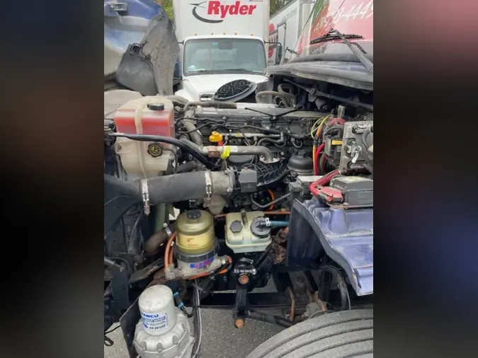 2017 FREIGHTLINER M2-112