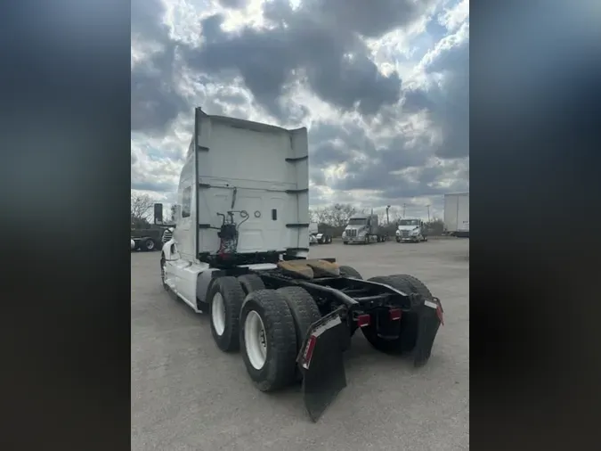 2020 NAVISTAR INTERNATIONAL LT625 SLPR CAB