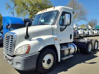 2017 FREIGHTLINER/MERCEDES CASCADIA 125