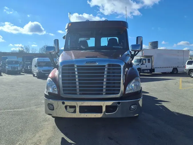 2018 FREIGHTLINER/MERCEDES CASCADIA 125