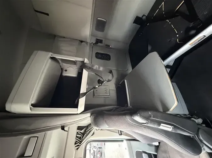 2022 KENWORTH T680