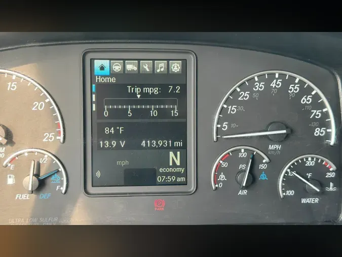 2021 Freightliner Cascadia 126