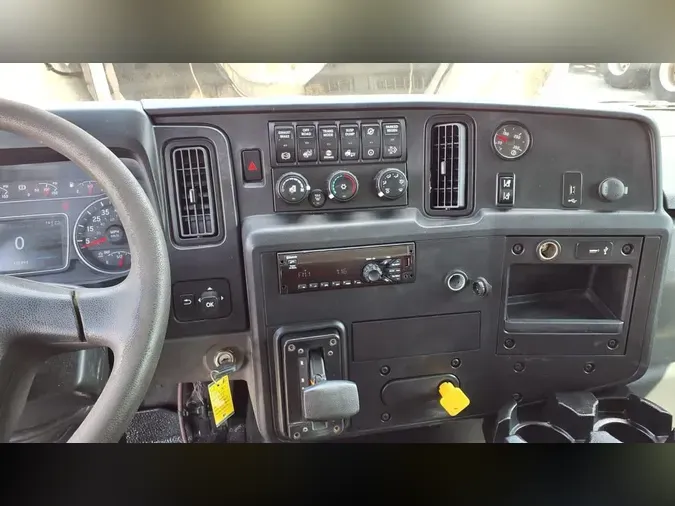 2020 NAVISTAR INTERNATIONAL MV607 (4X2)