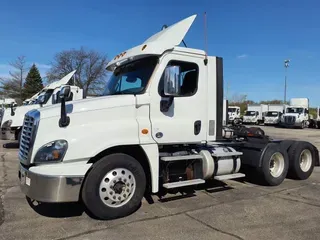 2018 FREIGHTLINER/MERCEDES CASCADIA 125