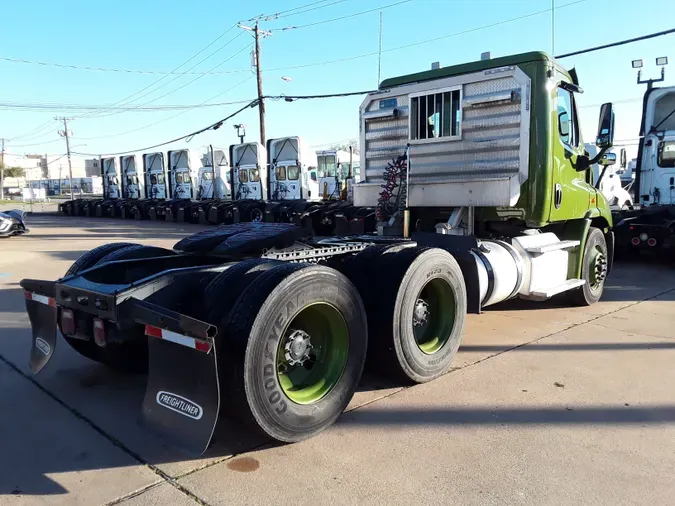 2017 FREIGHTLINER/MERCEDES CASCADIA PX11364ST