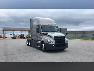 2022 Freightliner Cascadia 126