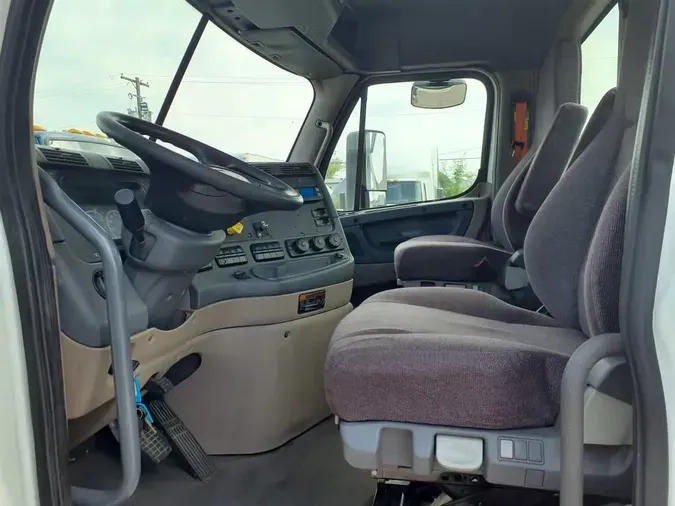 2019 FREIGHTLINER/MERCEDES CASCADIA 12555e72afca31492e8eb9c2682781c6190