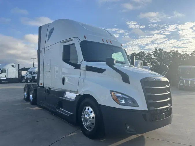 2021 Freightliner Cascadia