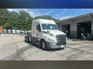 2021 Freightliner Cascadia 126